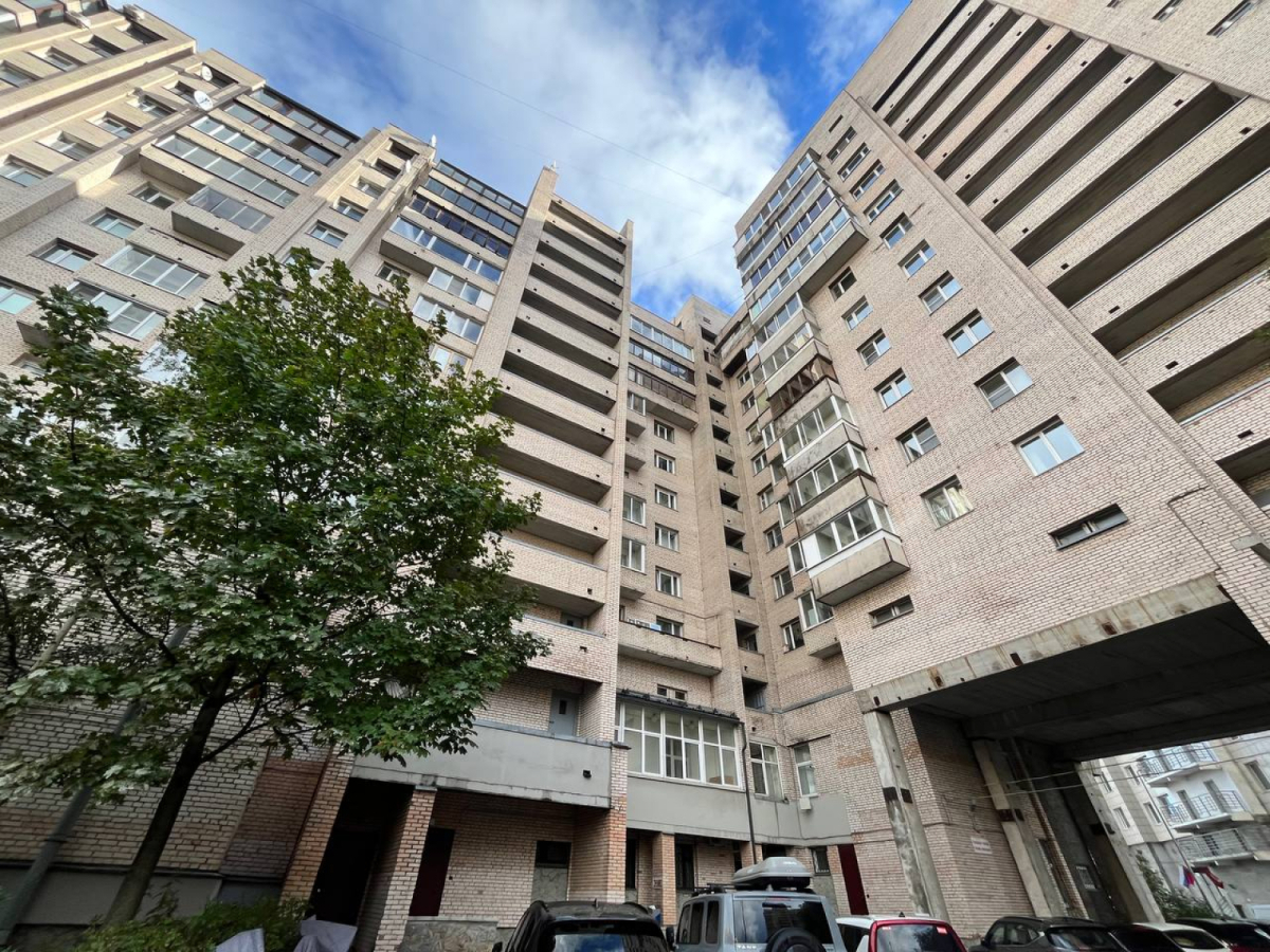 на Кораблестроителей