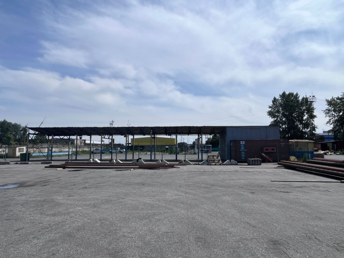 Склад открытого хранения на Турухтанных островах