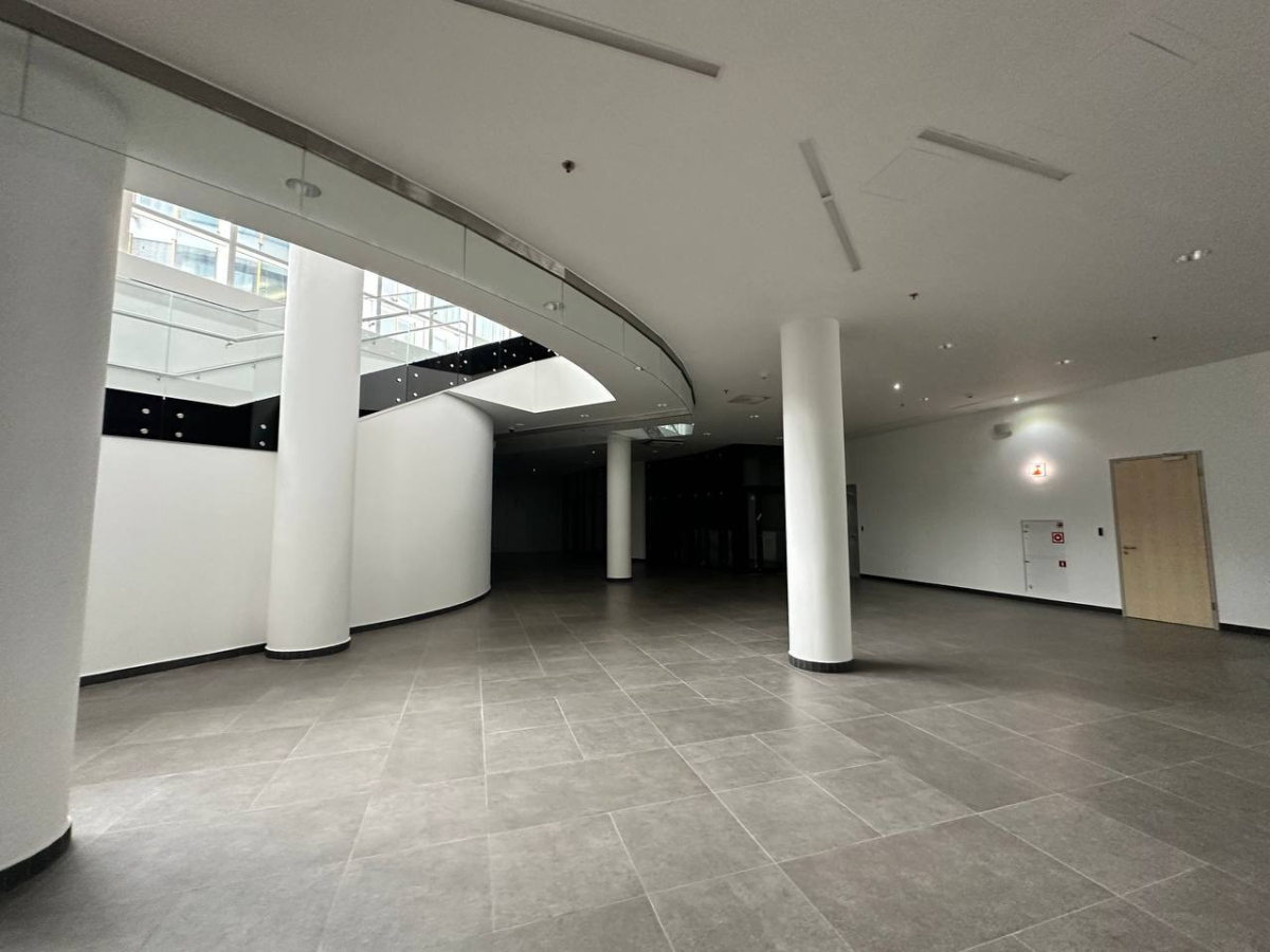 Авиор Тауэр