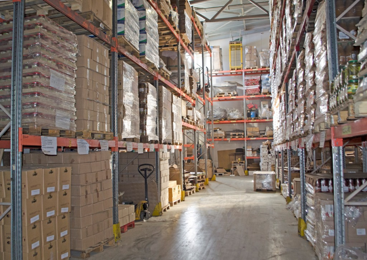 на ул. Салова