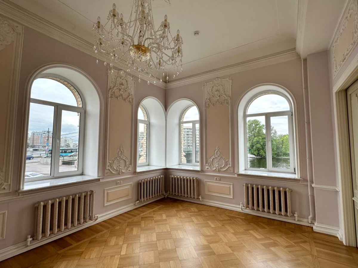 на Б. Зеленина