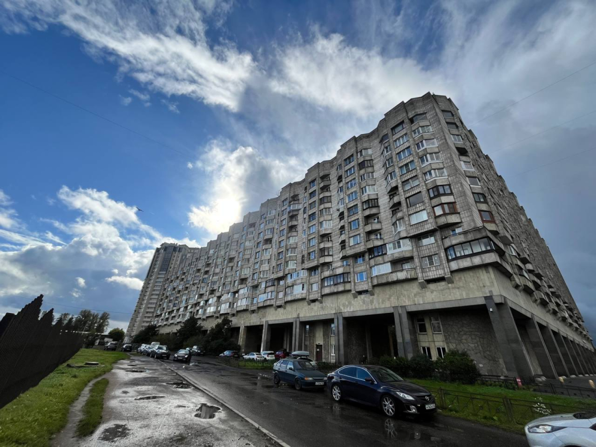 на Кораблестроителей