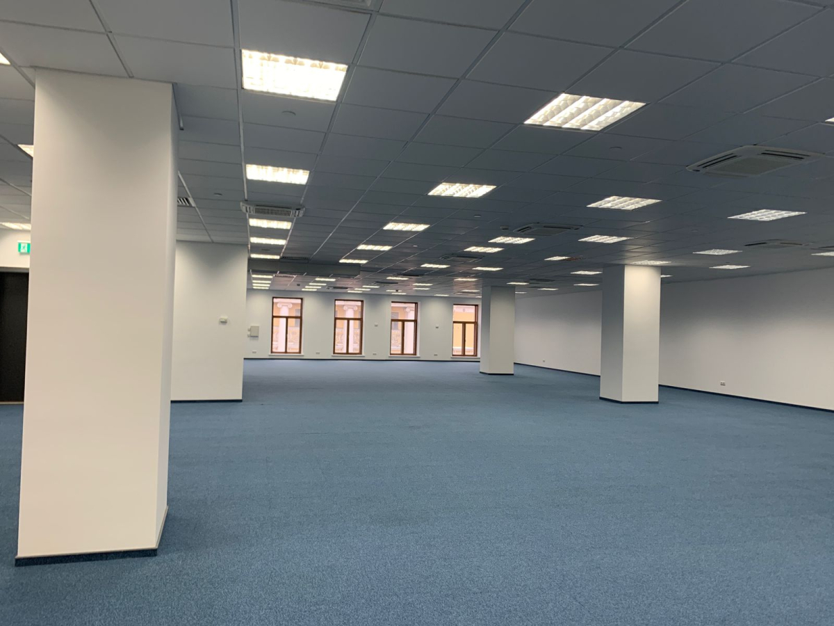 Невский Плаза