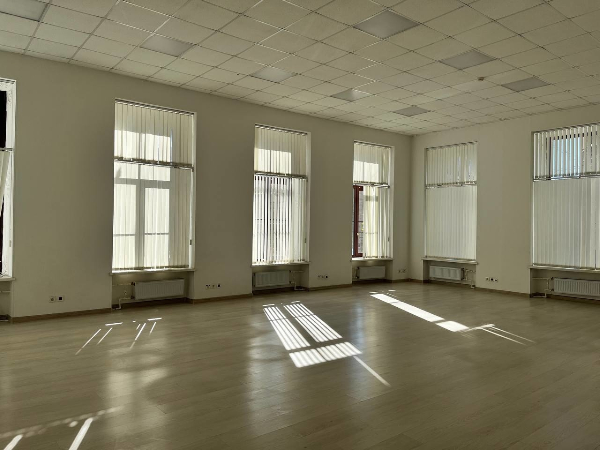 на Литейном пр.