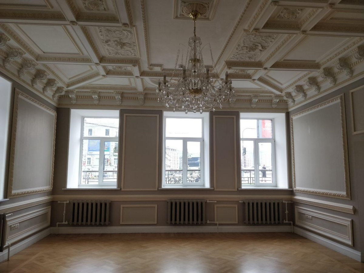 на Б. Зеленина