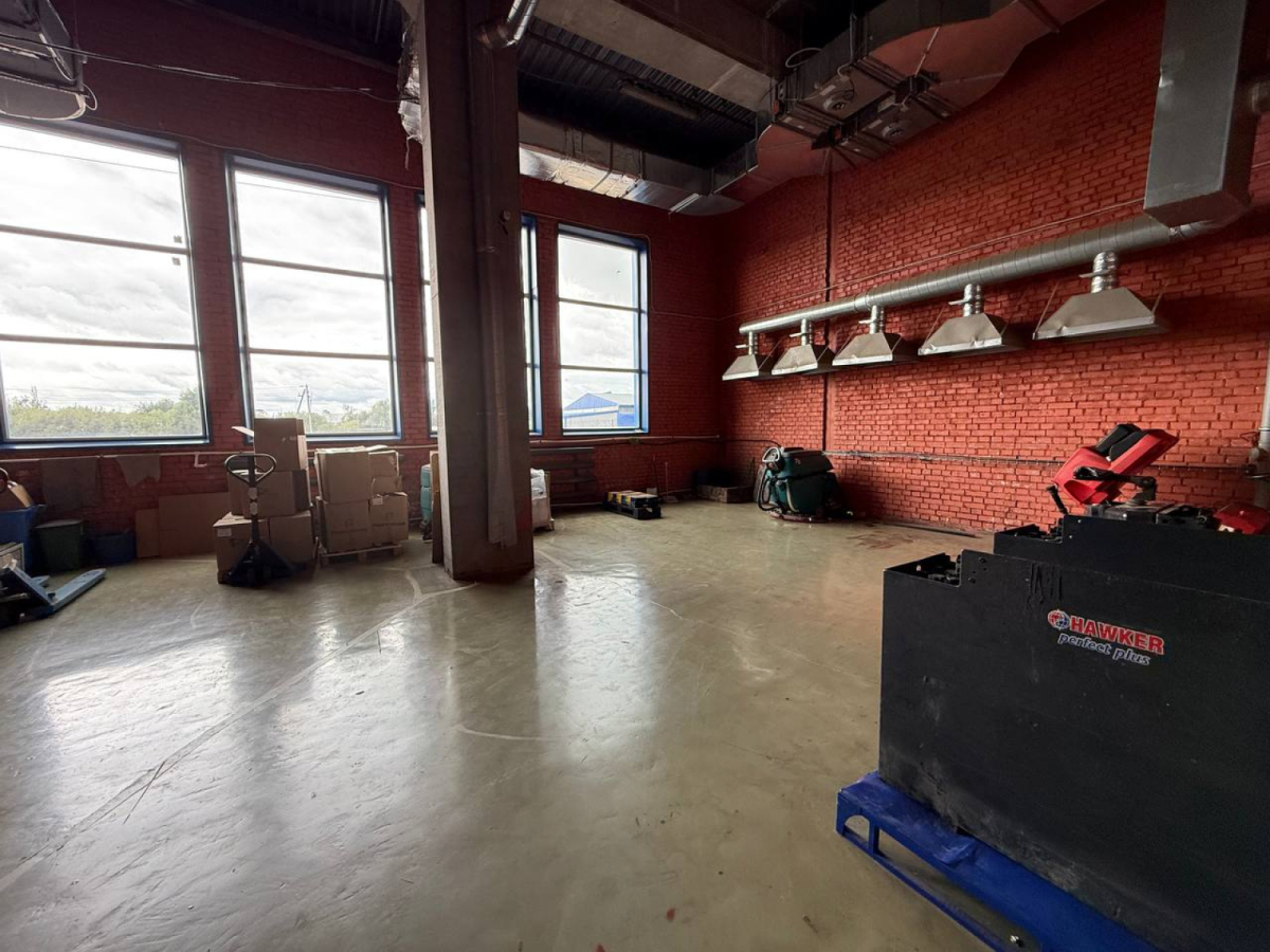 на Московском шоссе, 19к2