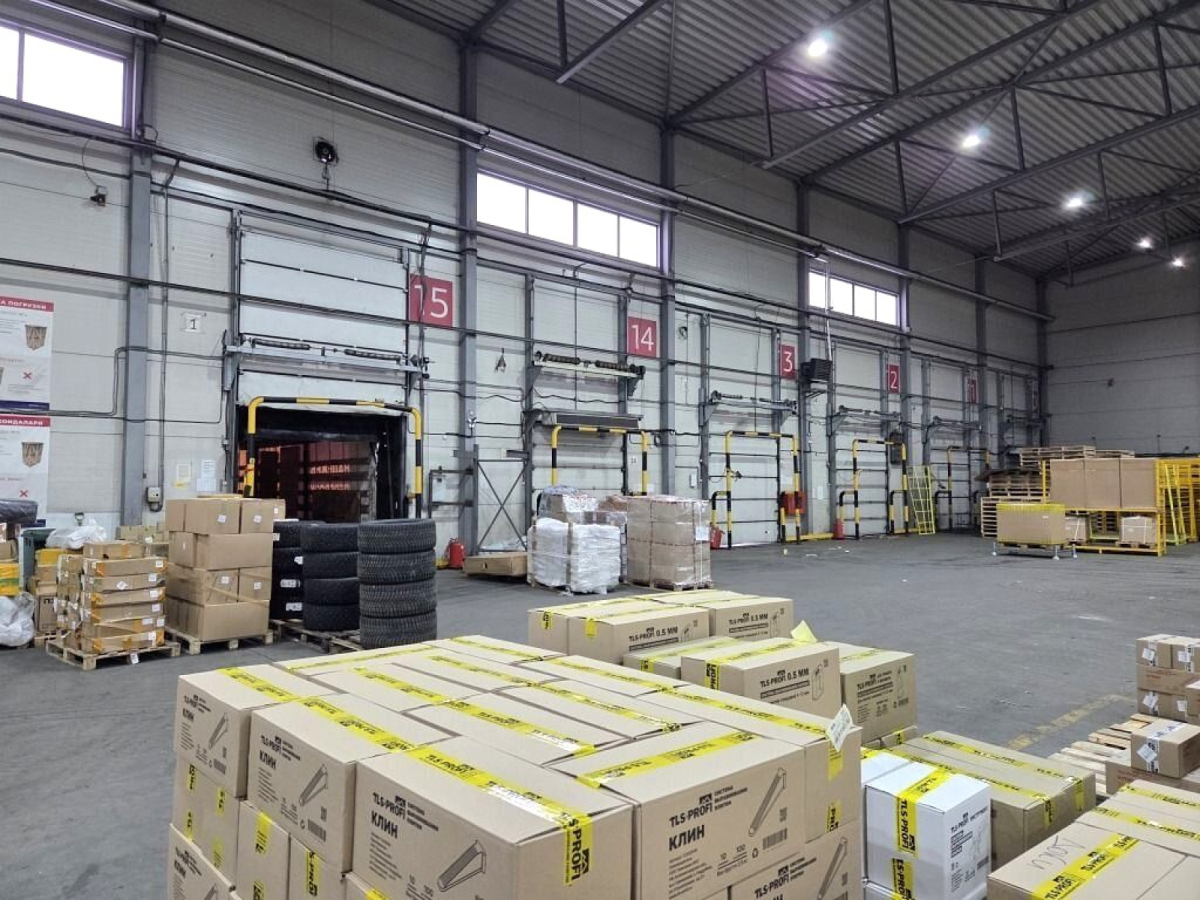 на 1-м Бадаевском проезде