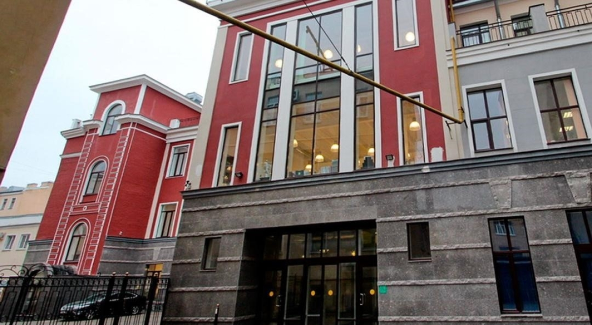 Петровский Двор