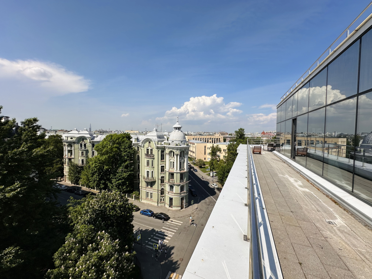 CASE Петроградская