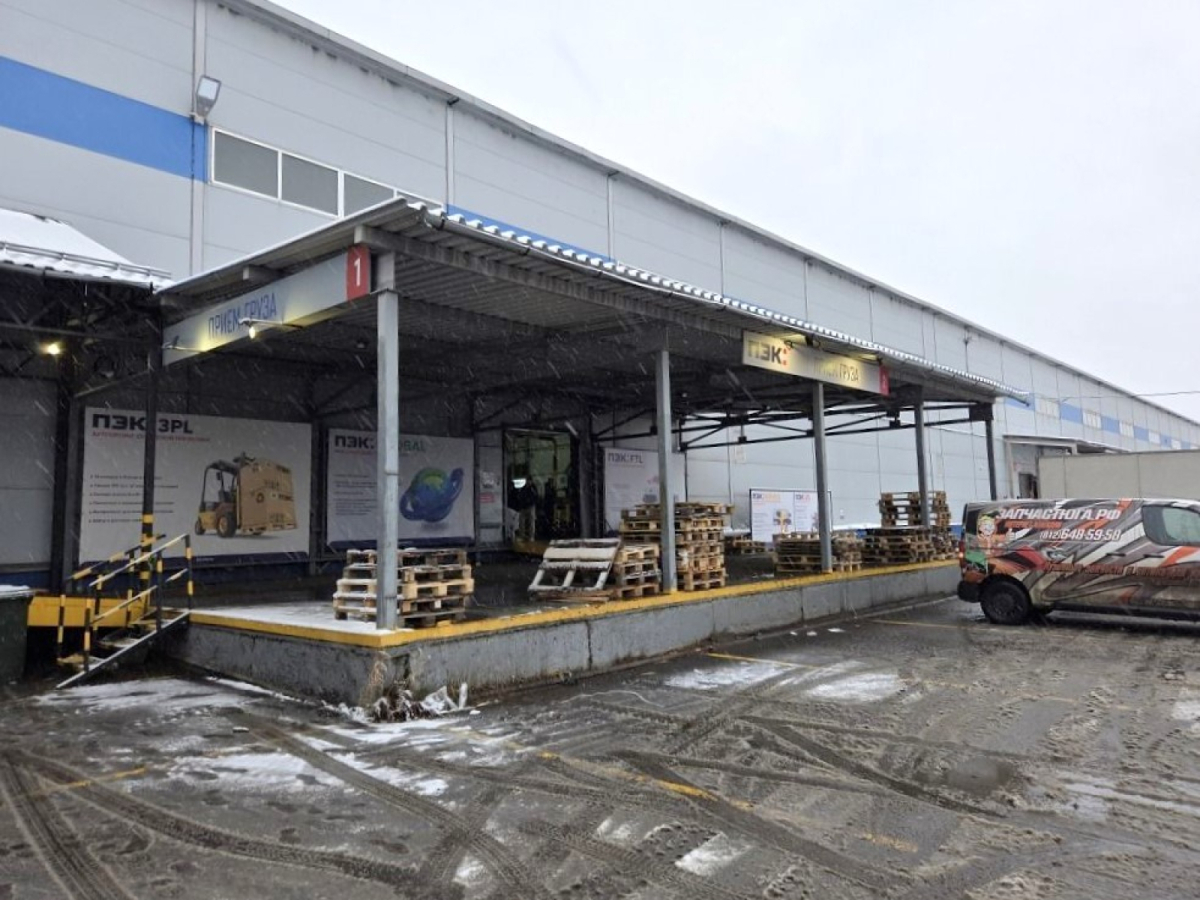 на 1-м Бадаевском проезде