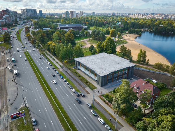 на Выборгском ш., 12