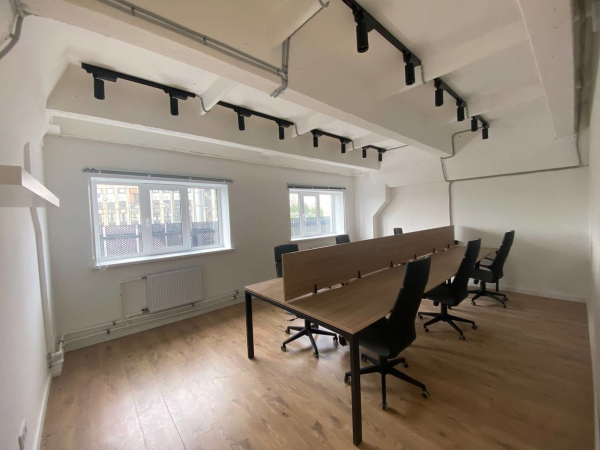 на Пискаревском проспекте