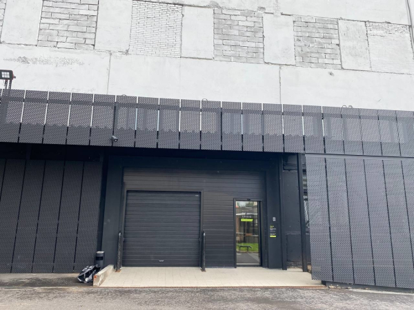 на Пискаревском проспекте