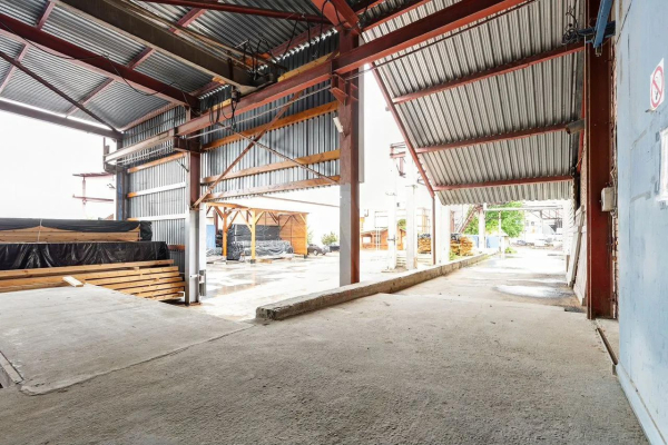 Производственный цех на Петергофском шоссе