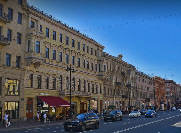 Невский Плаза