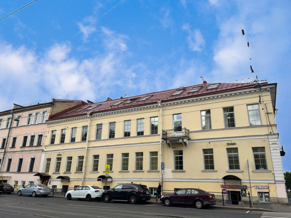 на Среднем проспекте