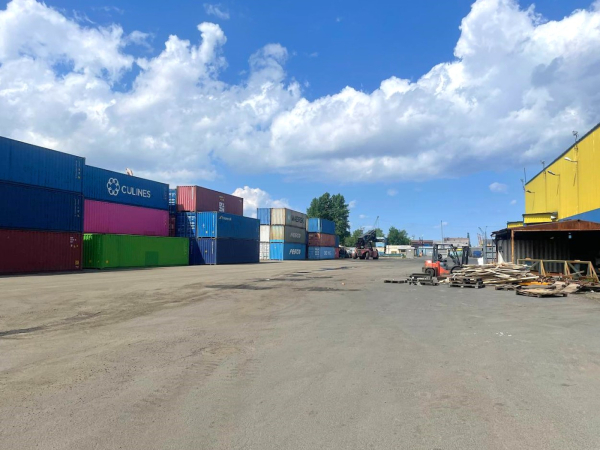 Склад открытого хранения на Турухтанных островах