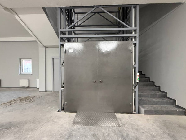 на Уральской, 13