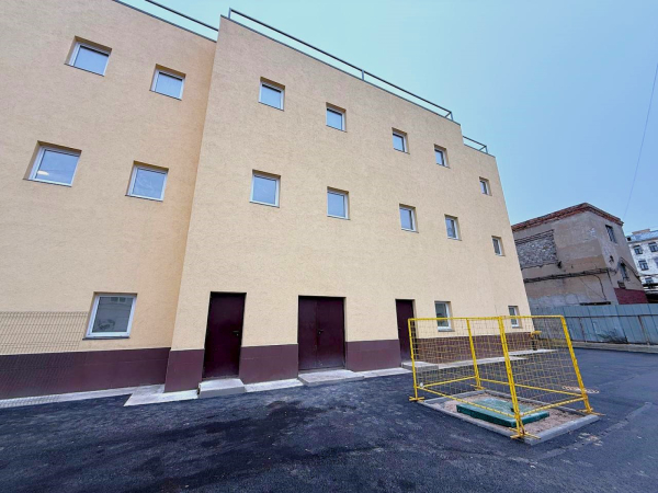 на Уральской, 13