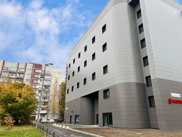 на Кораблестроителей