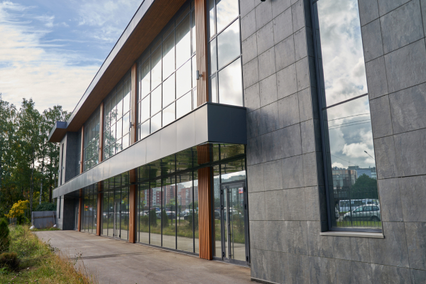 на Выборгском ш., 12