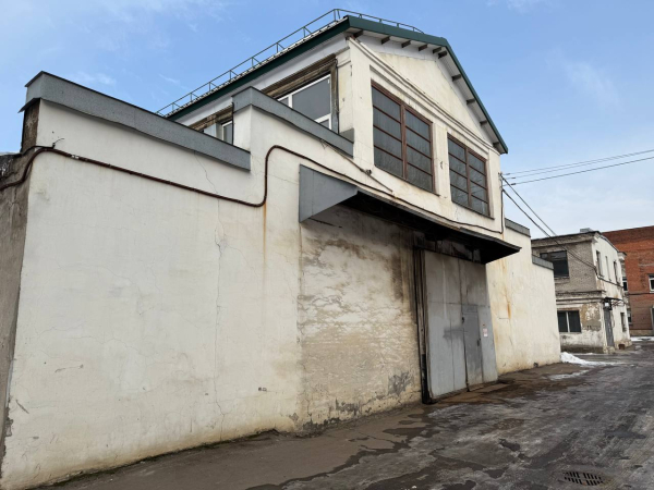 на Рощинской