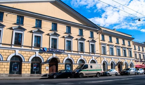 на Конногвардейском